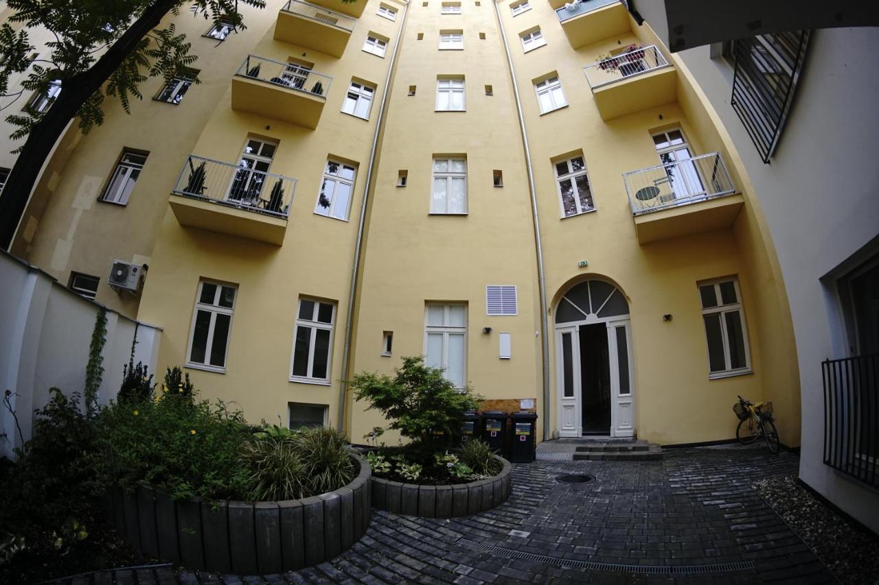 420Welcome.Inn Praga Exterior foto